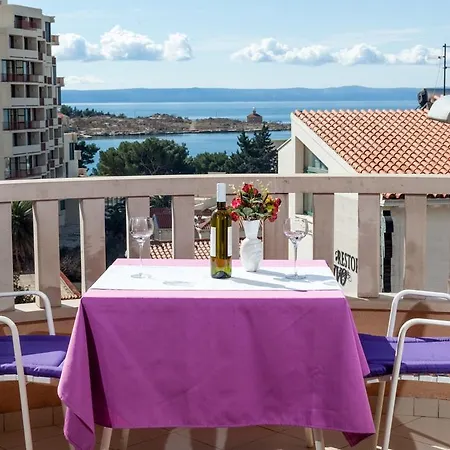 Petrović * Makarska