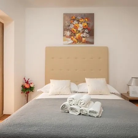 Lägenhet Petrovic Makarska