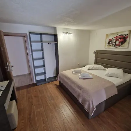 Lägenhet Petrovic Makarska